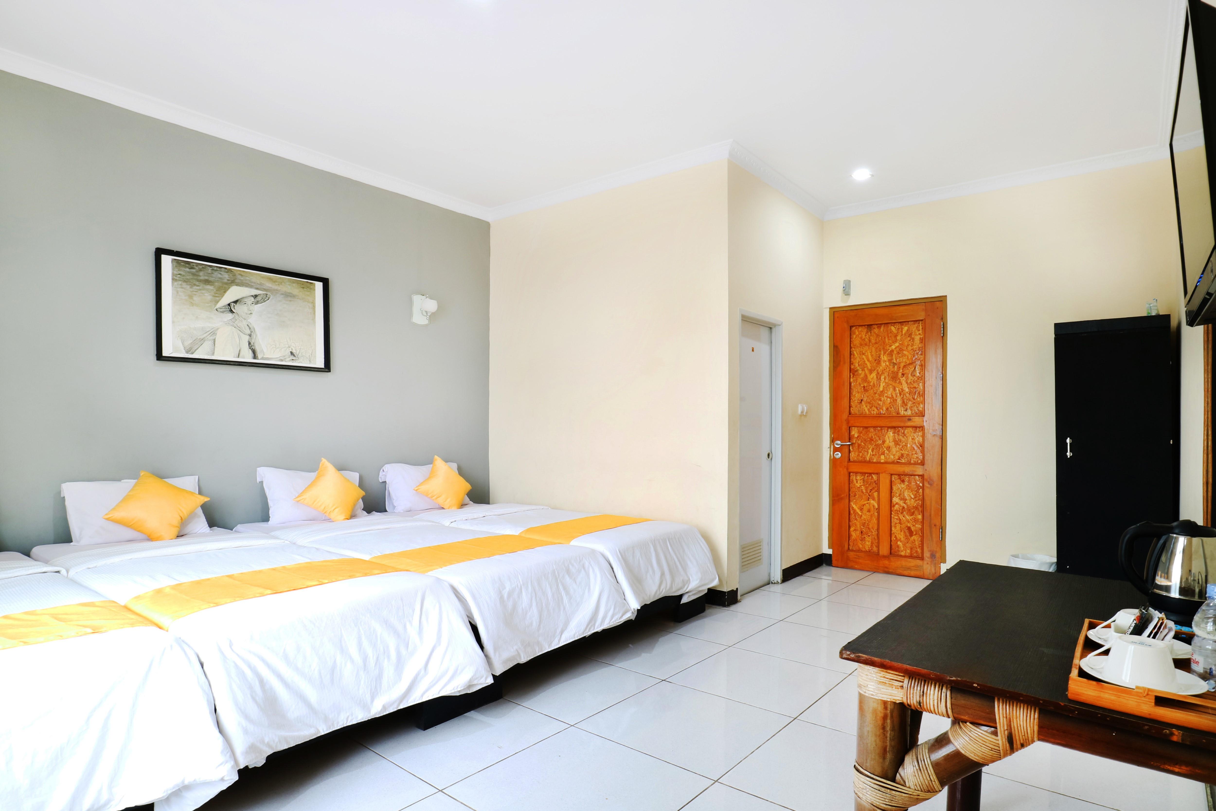 Saung Balibu Hotel Lembang Exteriör bild