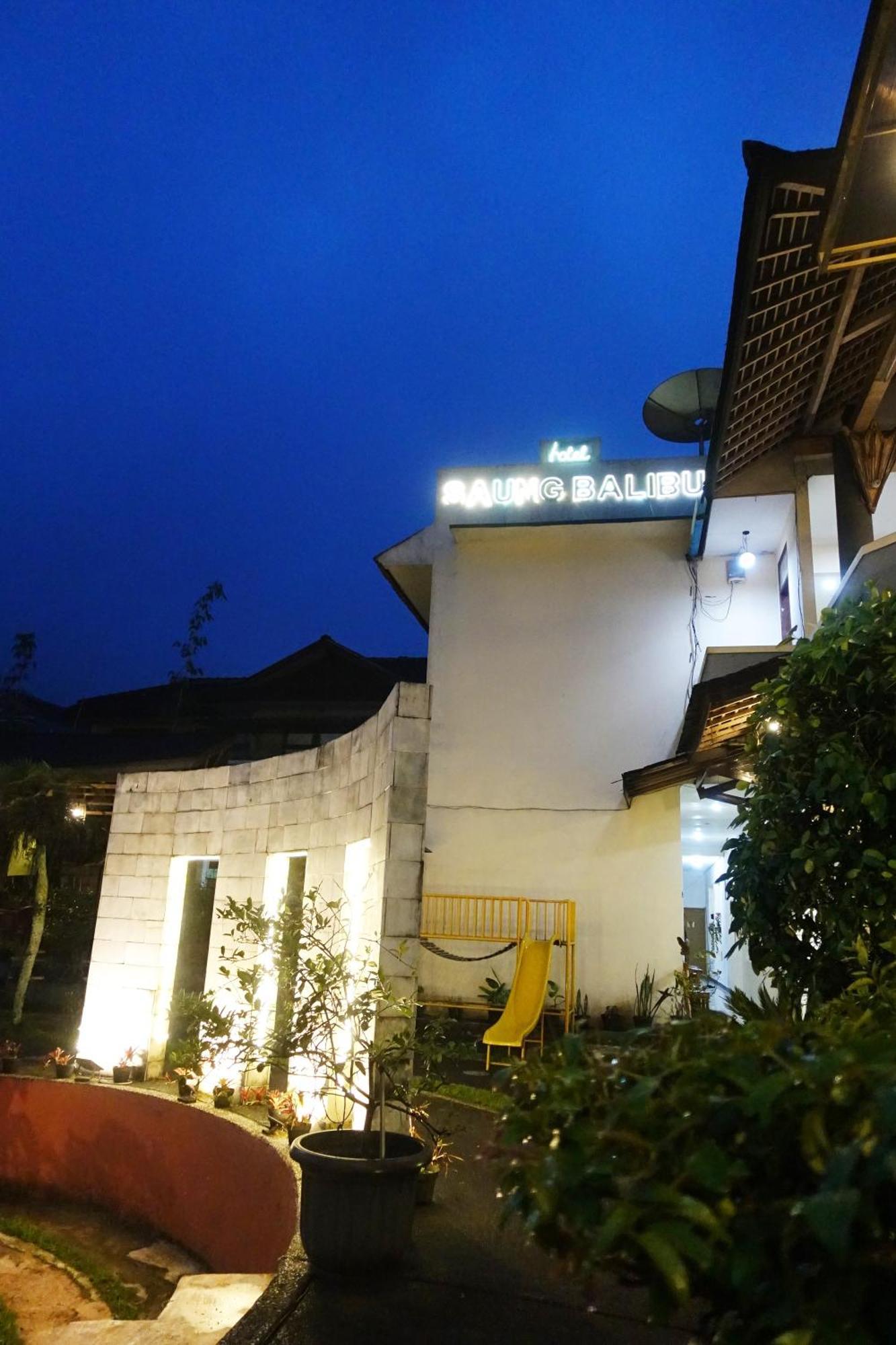 Saung Balibu Hotel Lembang Exteriör bild